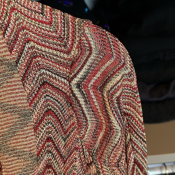 I.N.C. pink/tan/maroon chevron print long sleeve open front cardigan size S - Picture 2 of 4